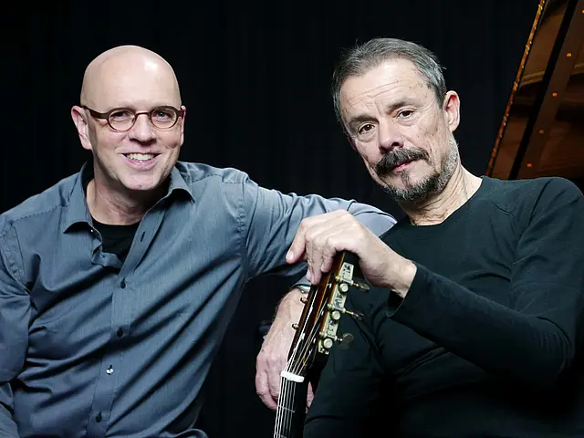 Das Bild zeigt die beiden Musiker Dieter Köhnlein und Uwe Kropinski